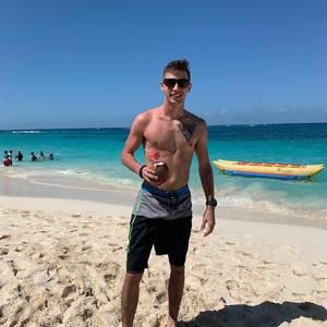 Meet your Posher, Hunter